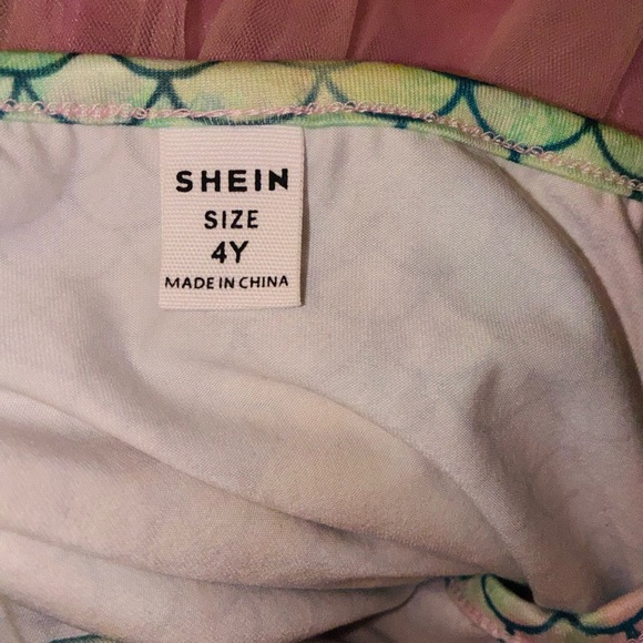 Toddler Girl Bundle: Floral and Starry Tulle Dresses - Picture 12 of 12